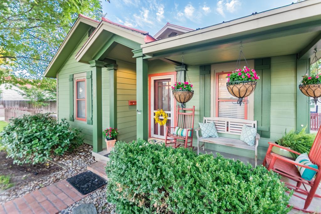 Agape Front Cottage Фредеріксбург Екстер'єр фото